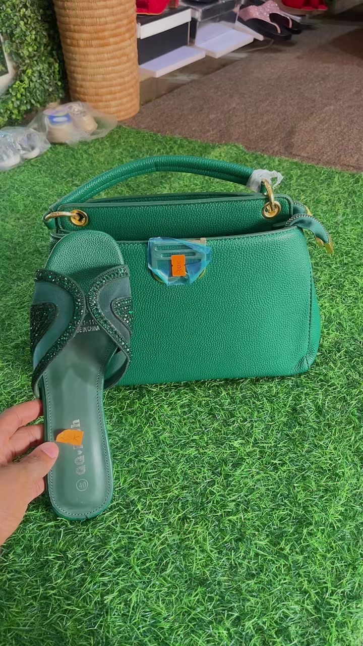 @Shoes|Bags|skoolitem in Bauchi