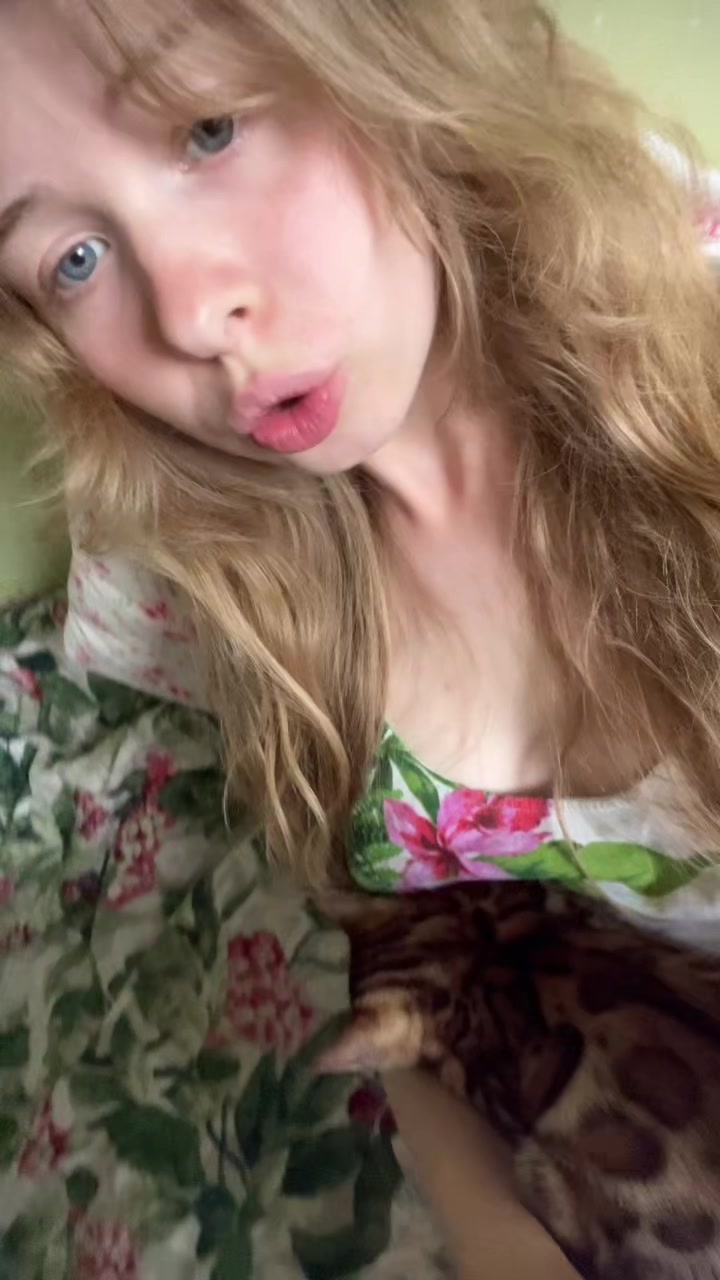 @nadia