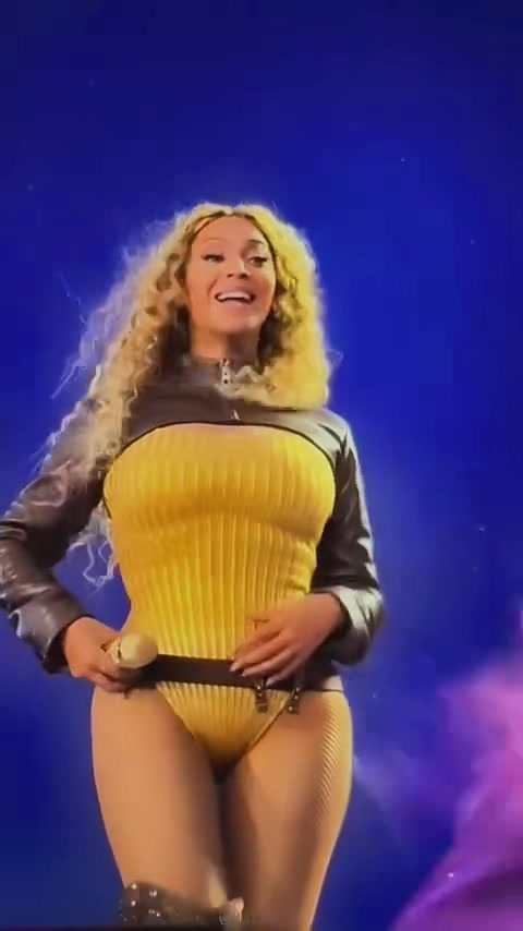 @Celebs.N.random