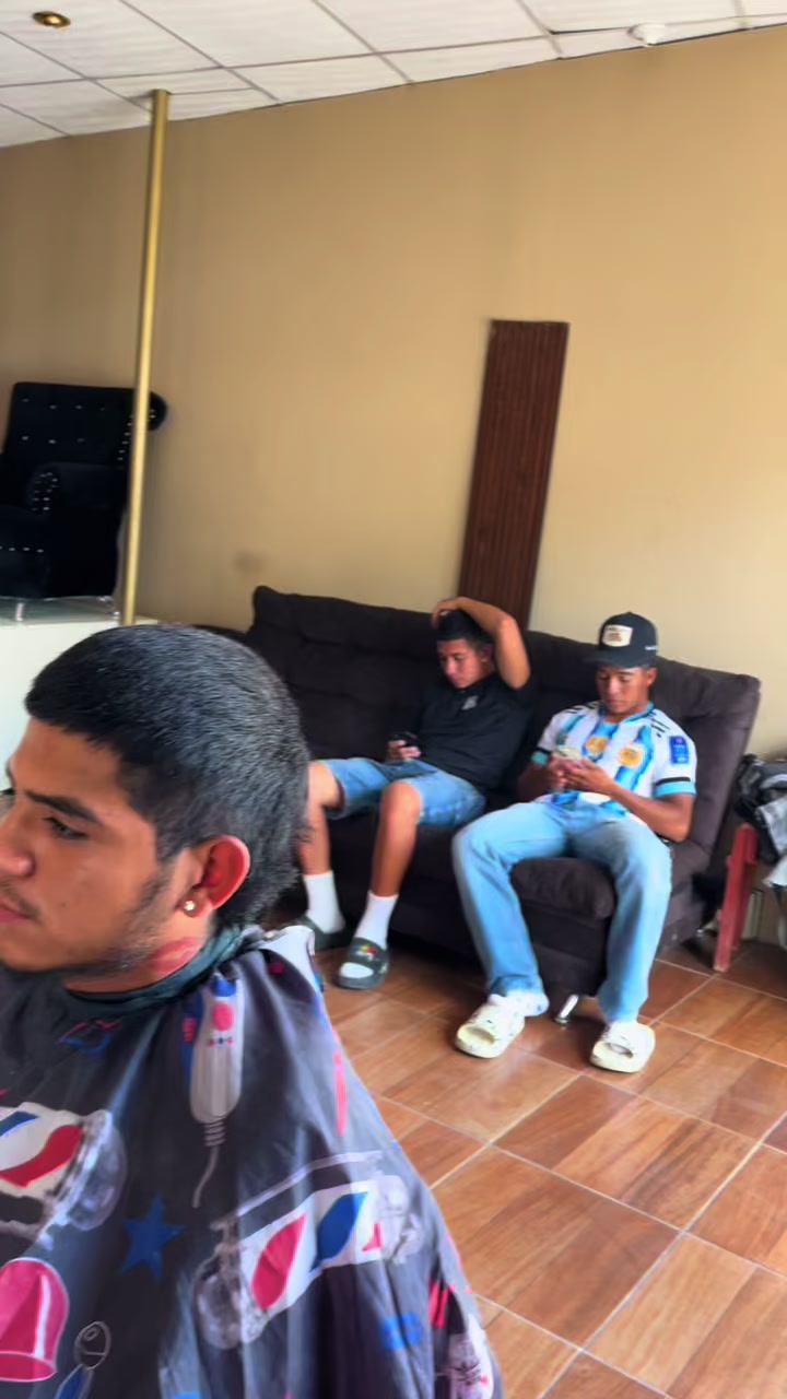 @Russo_barbershop