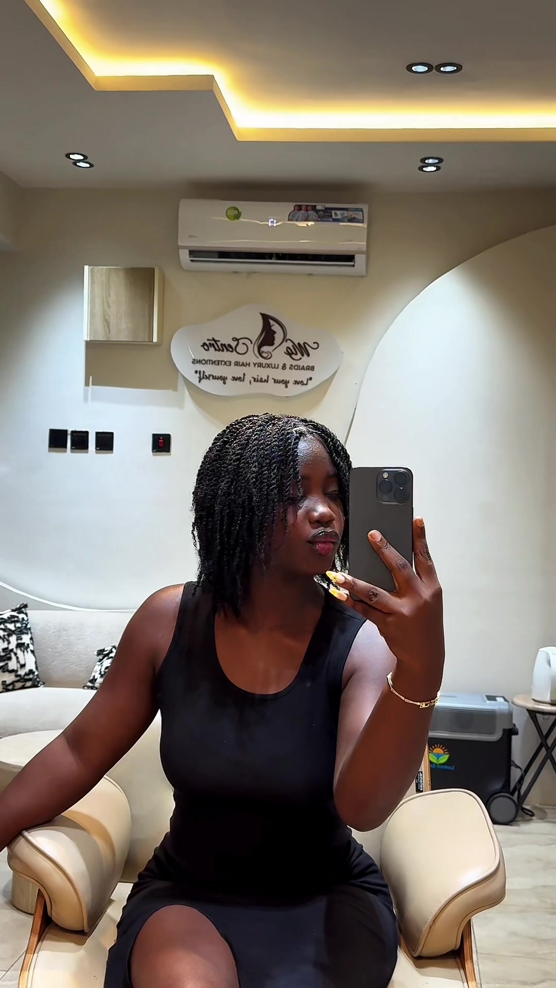 @Nicole Coffie