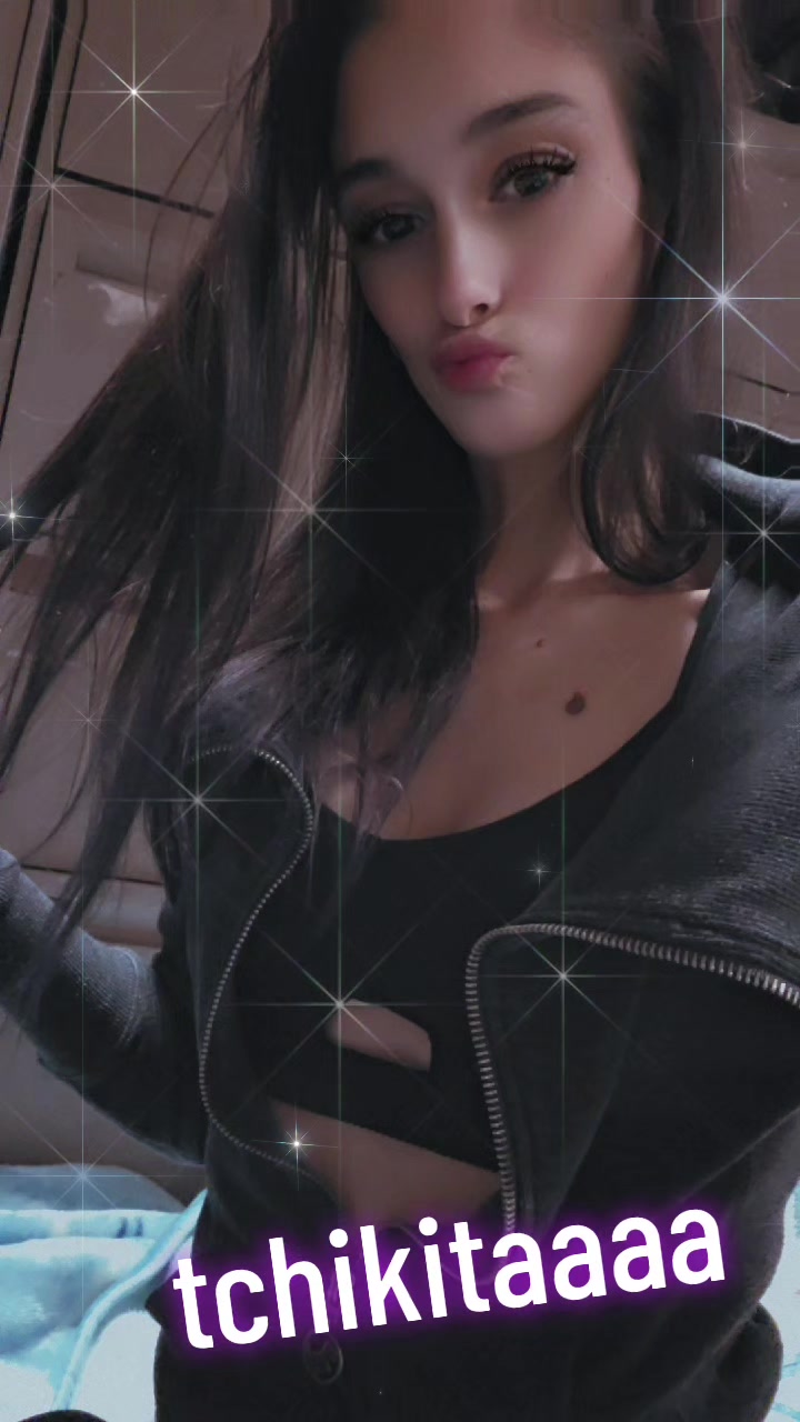 @tchikitaaa