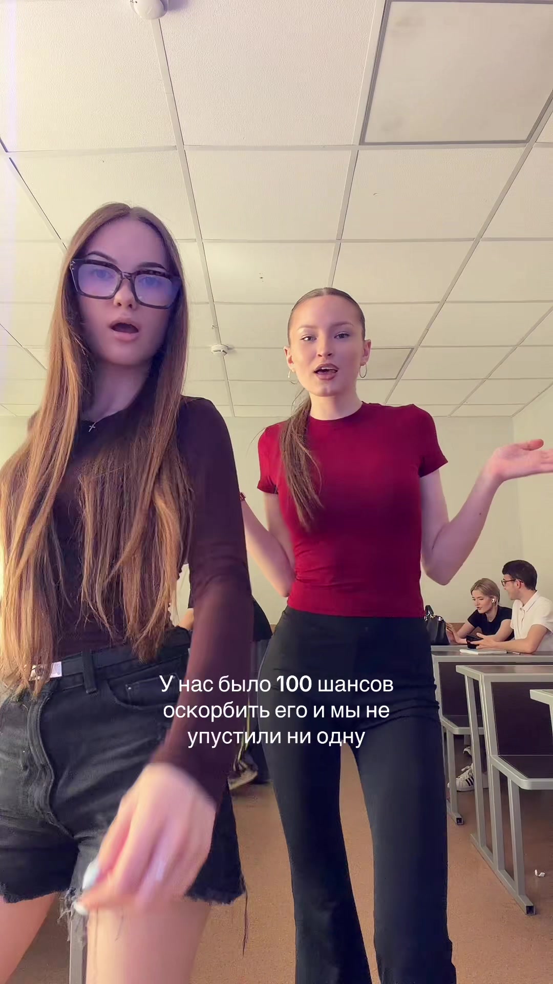 @KARINA