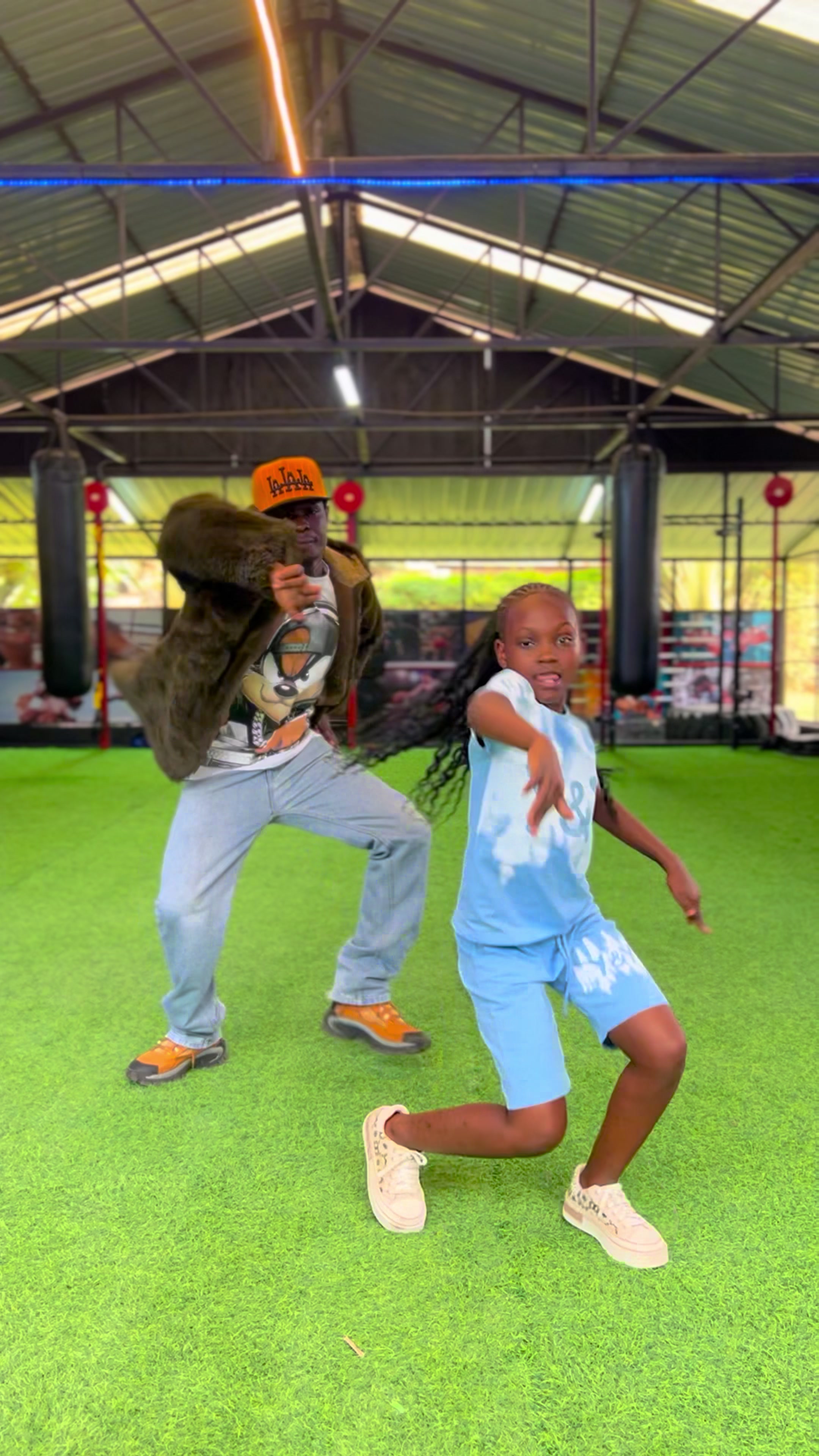 @OLEMOJO🇰🇪