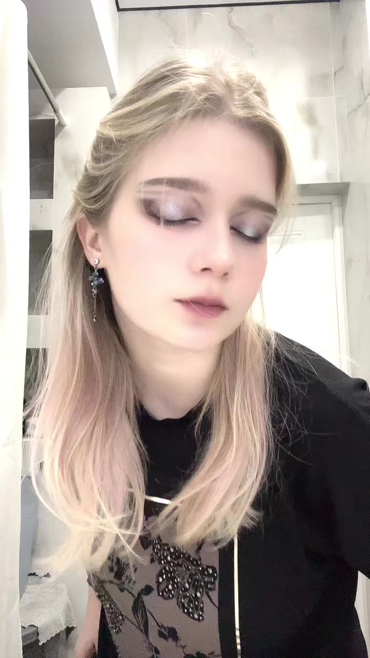 @🪭𝒱𝒶𝓈𝒾𝓁𝒾𝓃𝓈𝒾𝓈 •_0