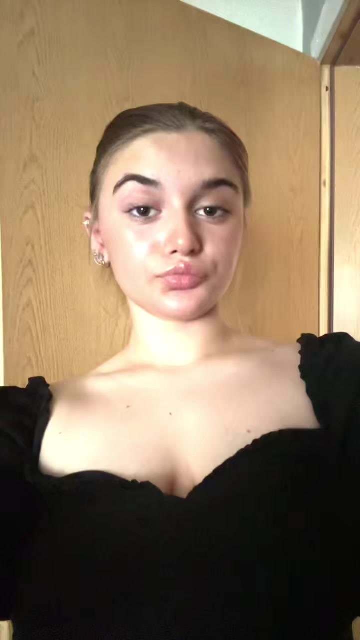@vikixq👑