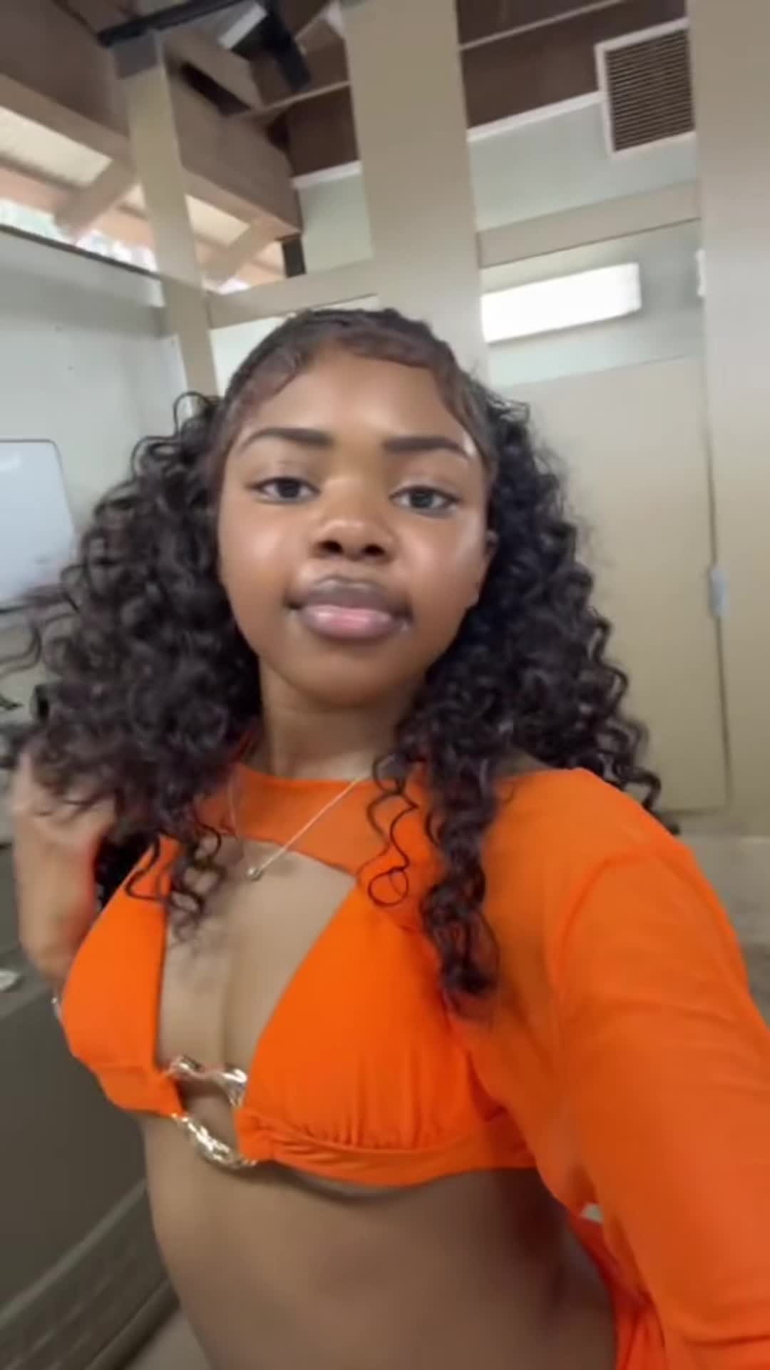 @Calvinxo