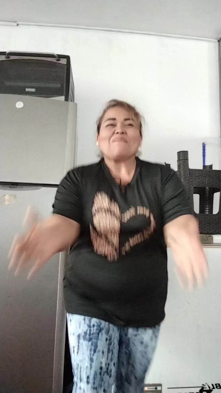 @La t&iacute;a Meli 🐱