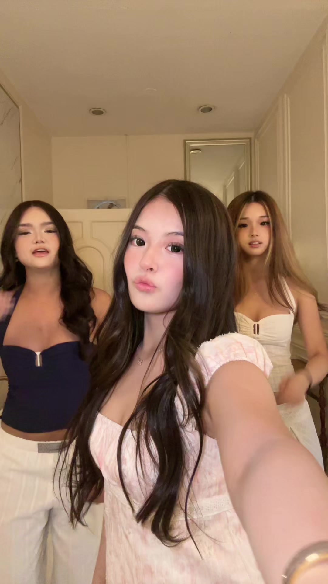 @monicaaadc