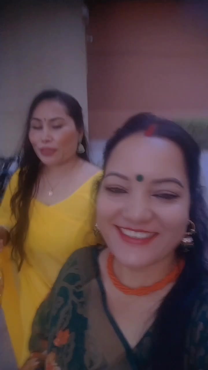@santoshi🦋🦋