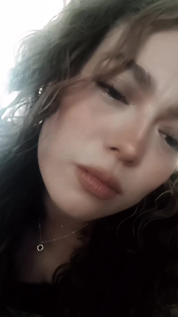 @ℳℯ𝓇ℯ𝓁𝓎𝓃 ℒℯℴ𝓃