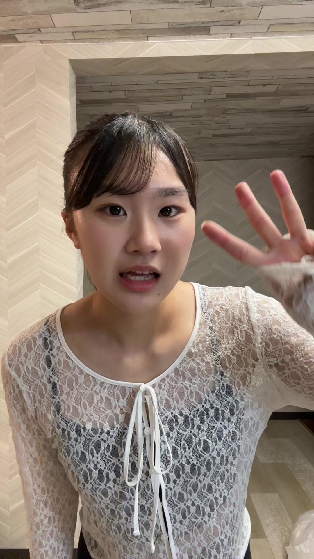 @ななみ