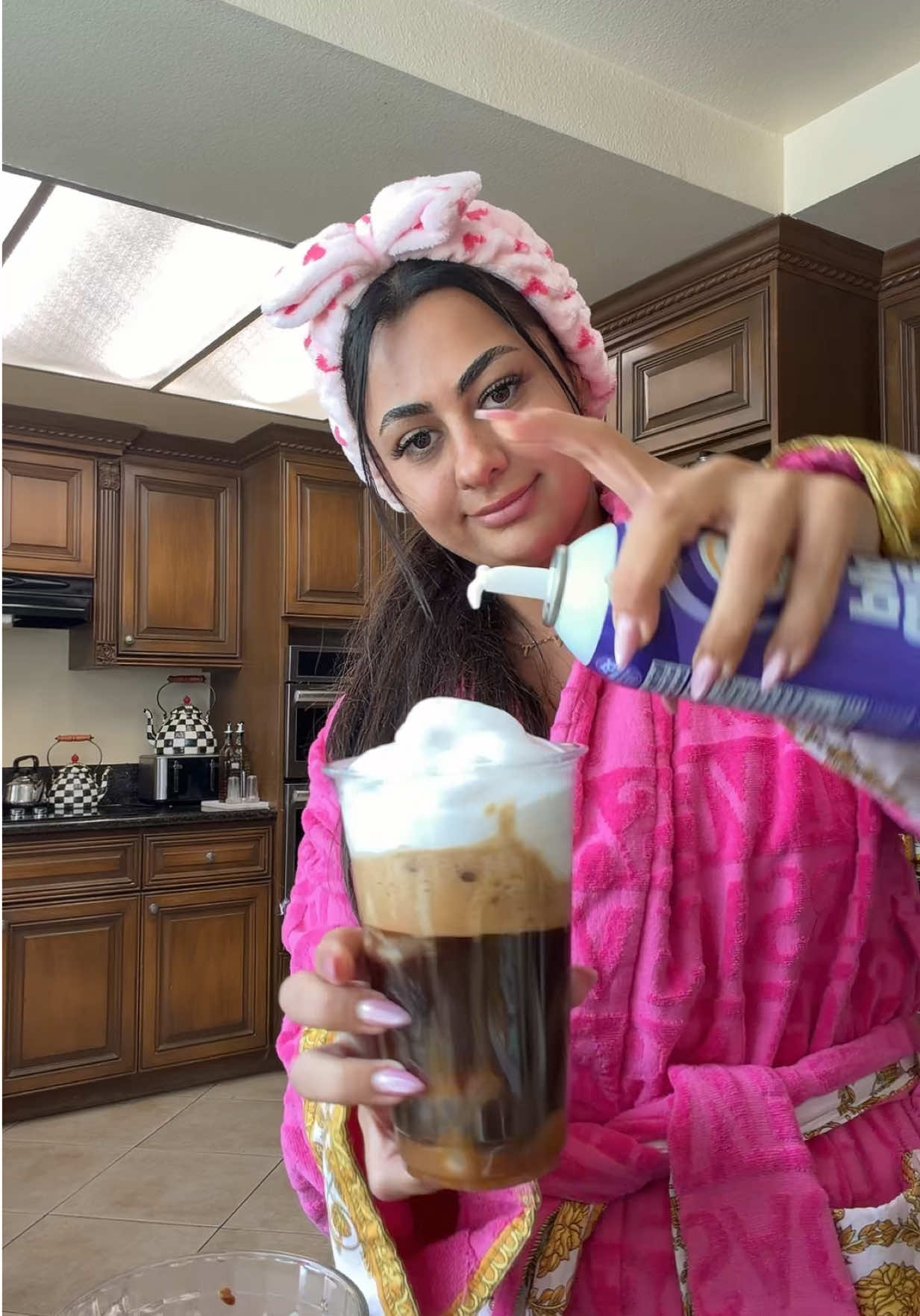 @Sinnnthia