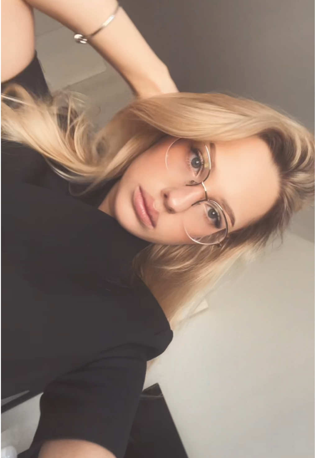 @В.