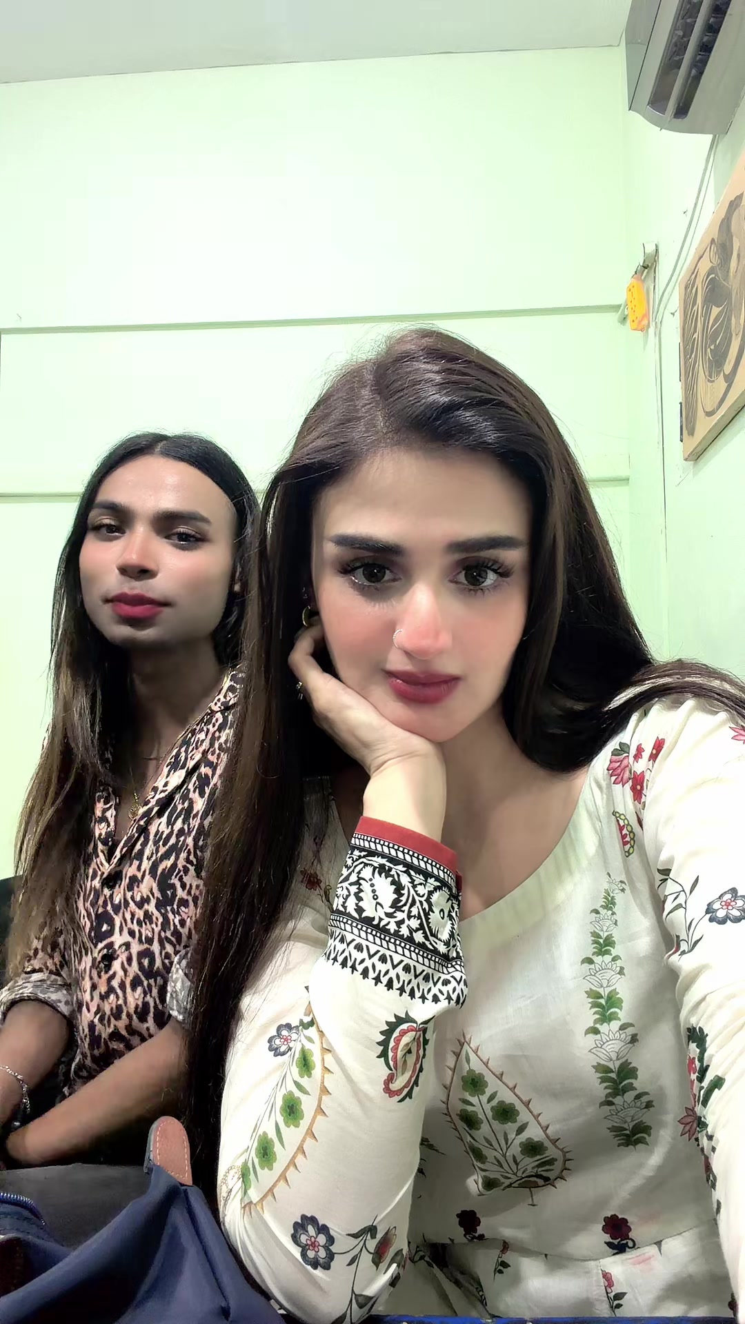 @HiraMani