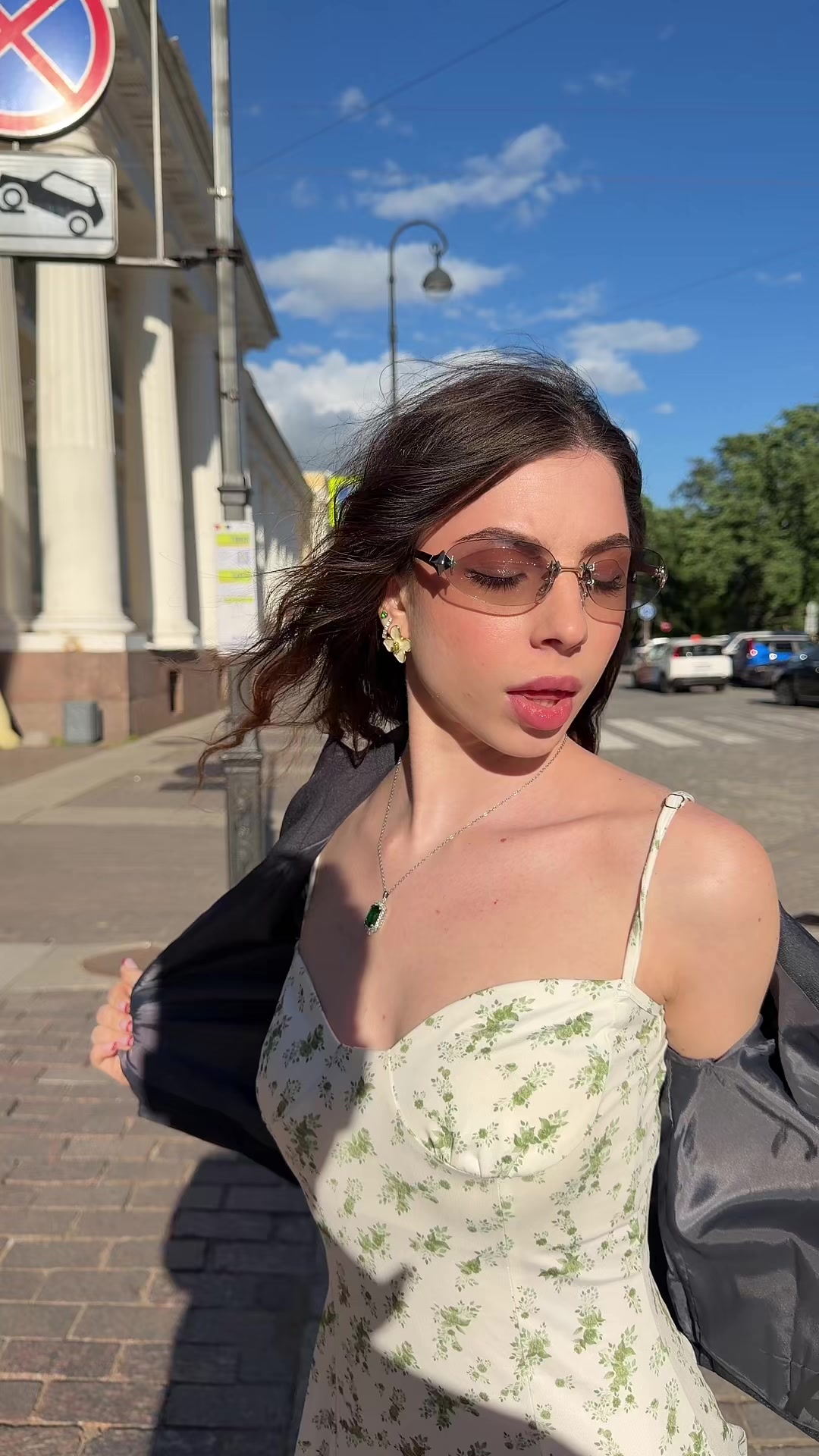 @helenlavie_