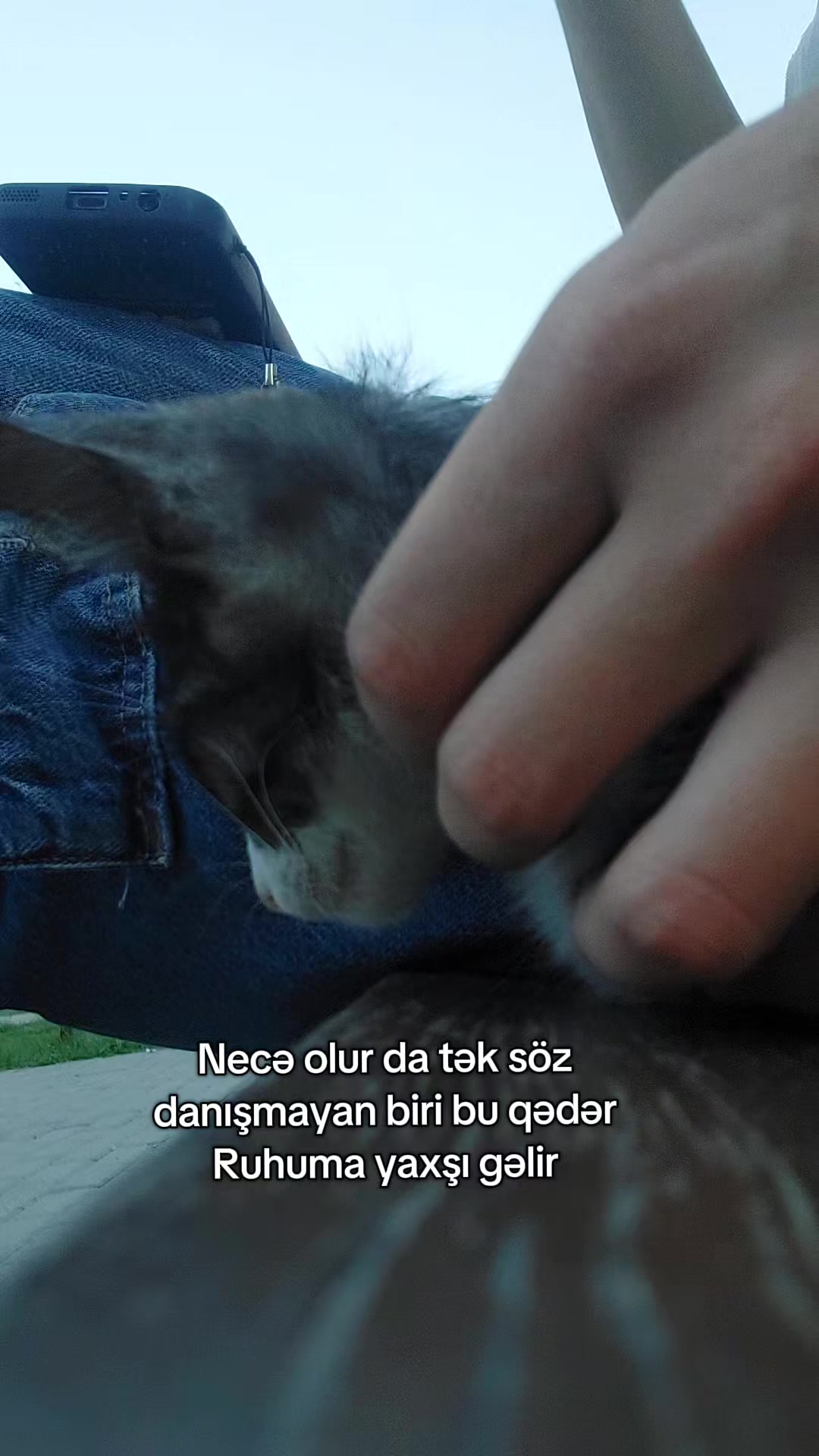 @️