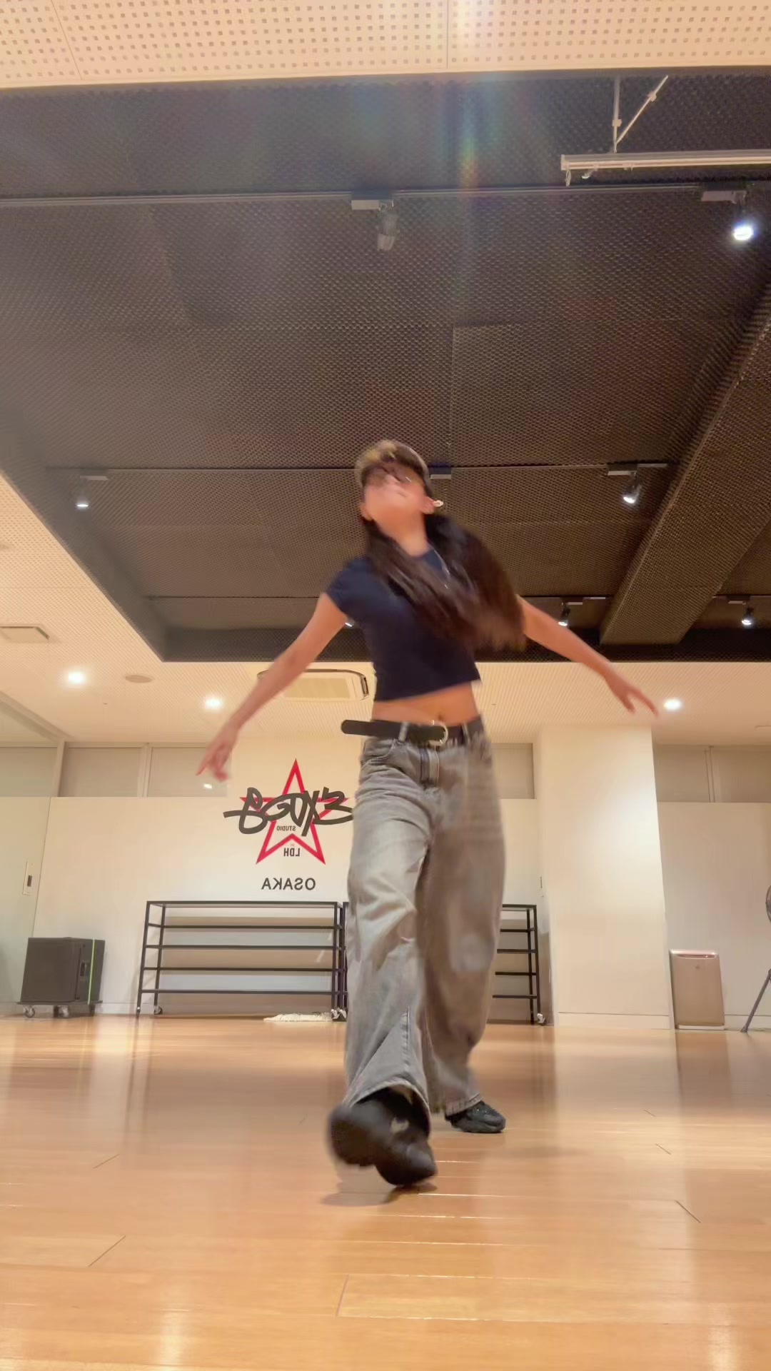 @AINA🦋♠️