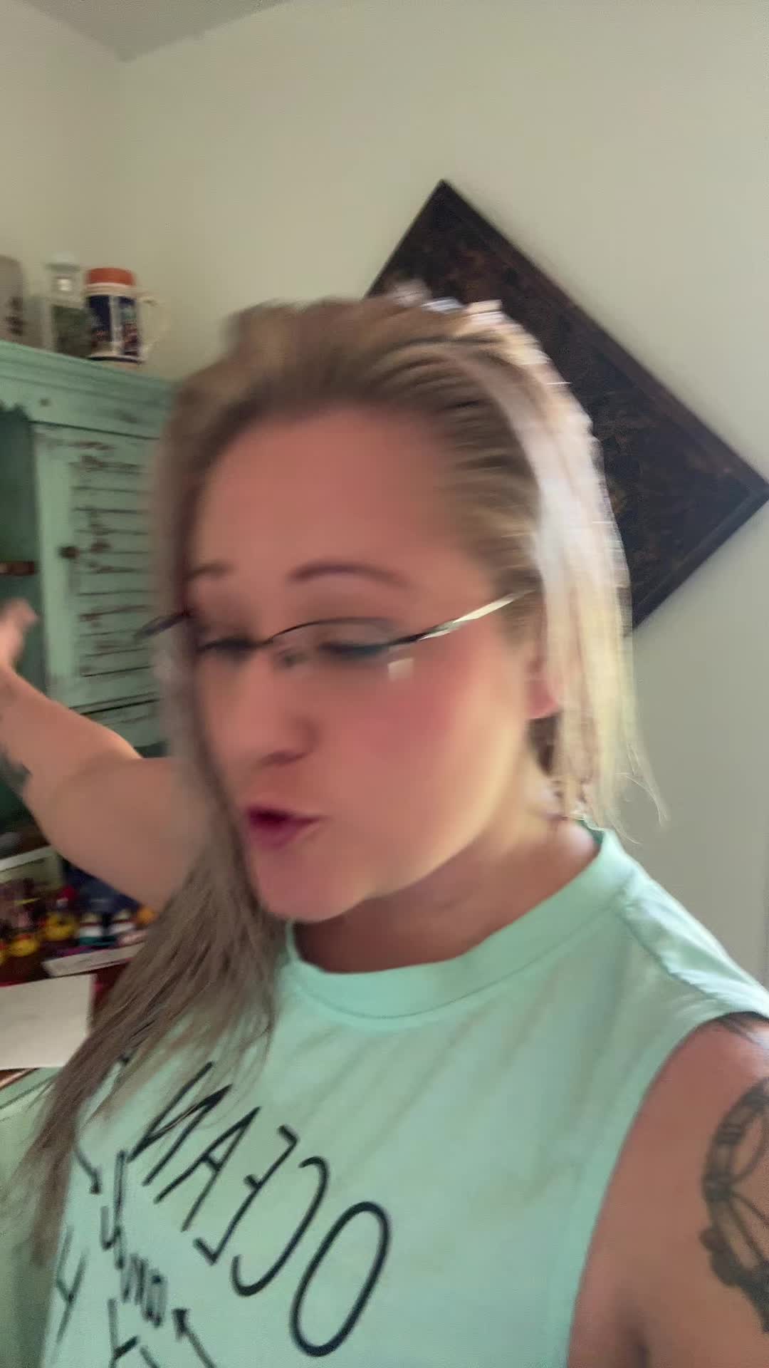 @*Meggatron*