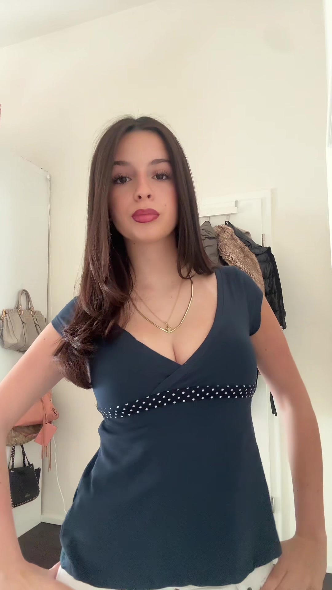@𝐬𝐞𝐥𝐢𝐧