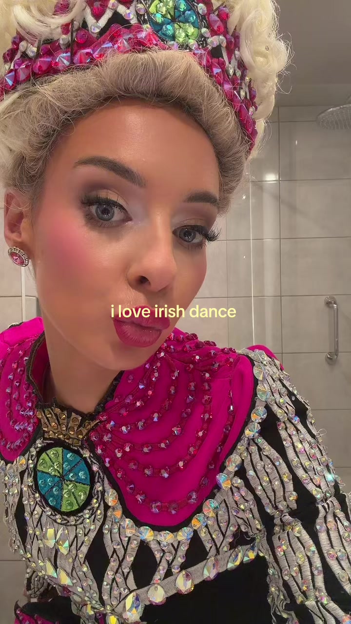 @gracie irish dancer 🩷