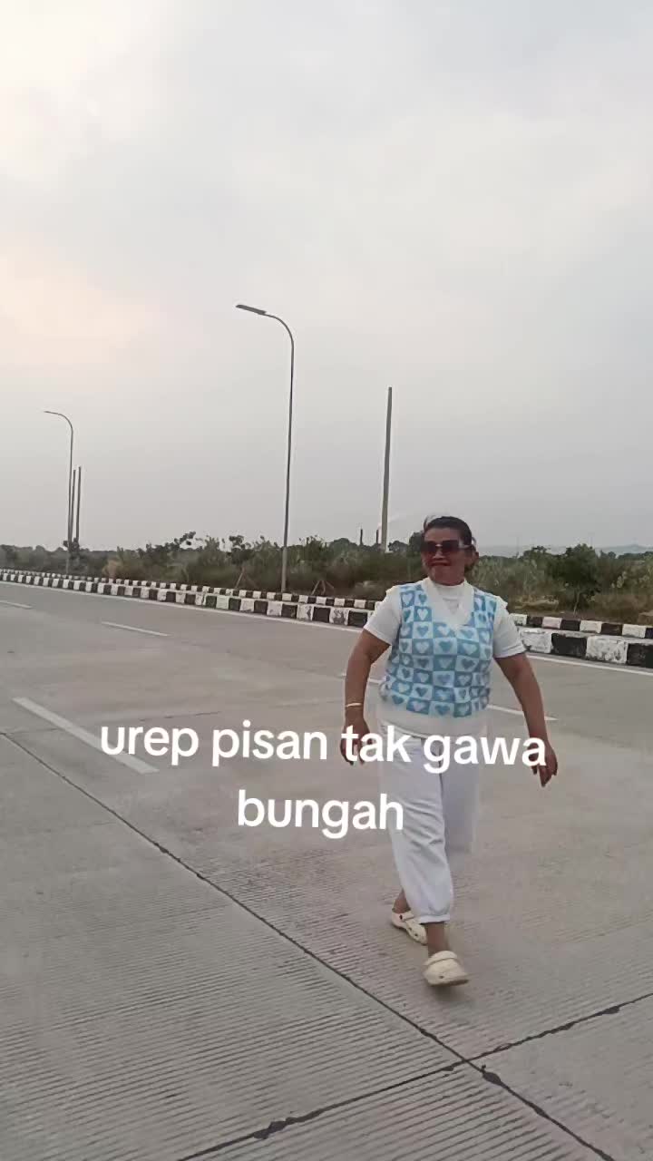 @Mak Krombong