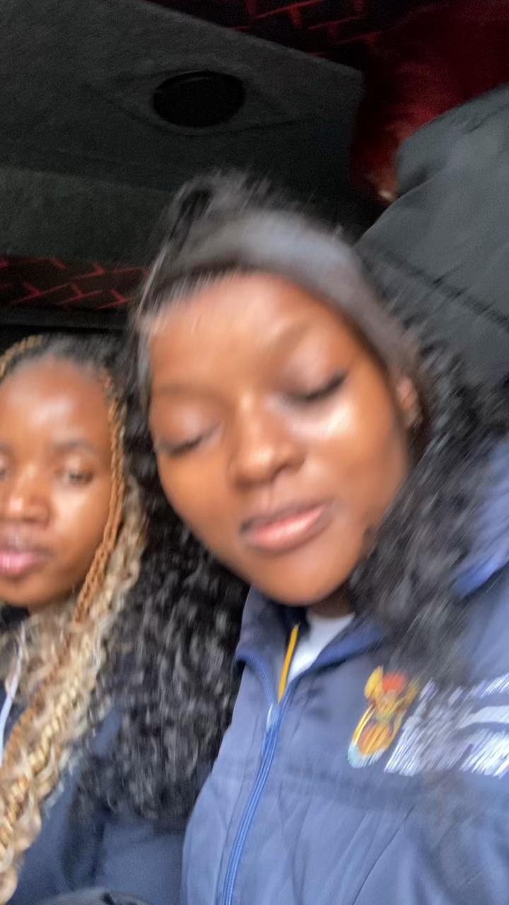 @Lèë Mnguni