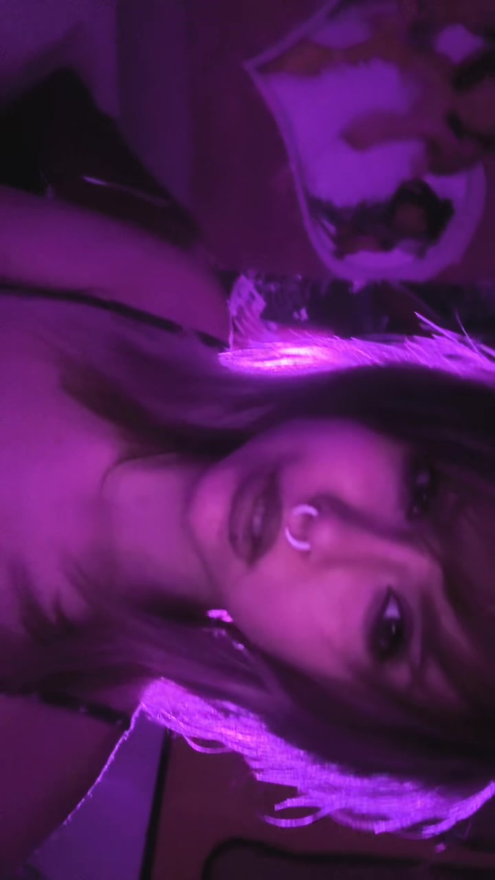 @Lainey🎞️
