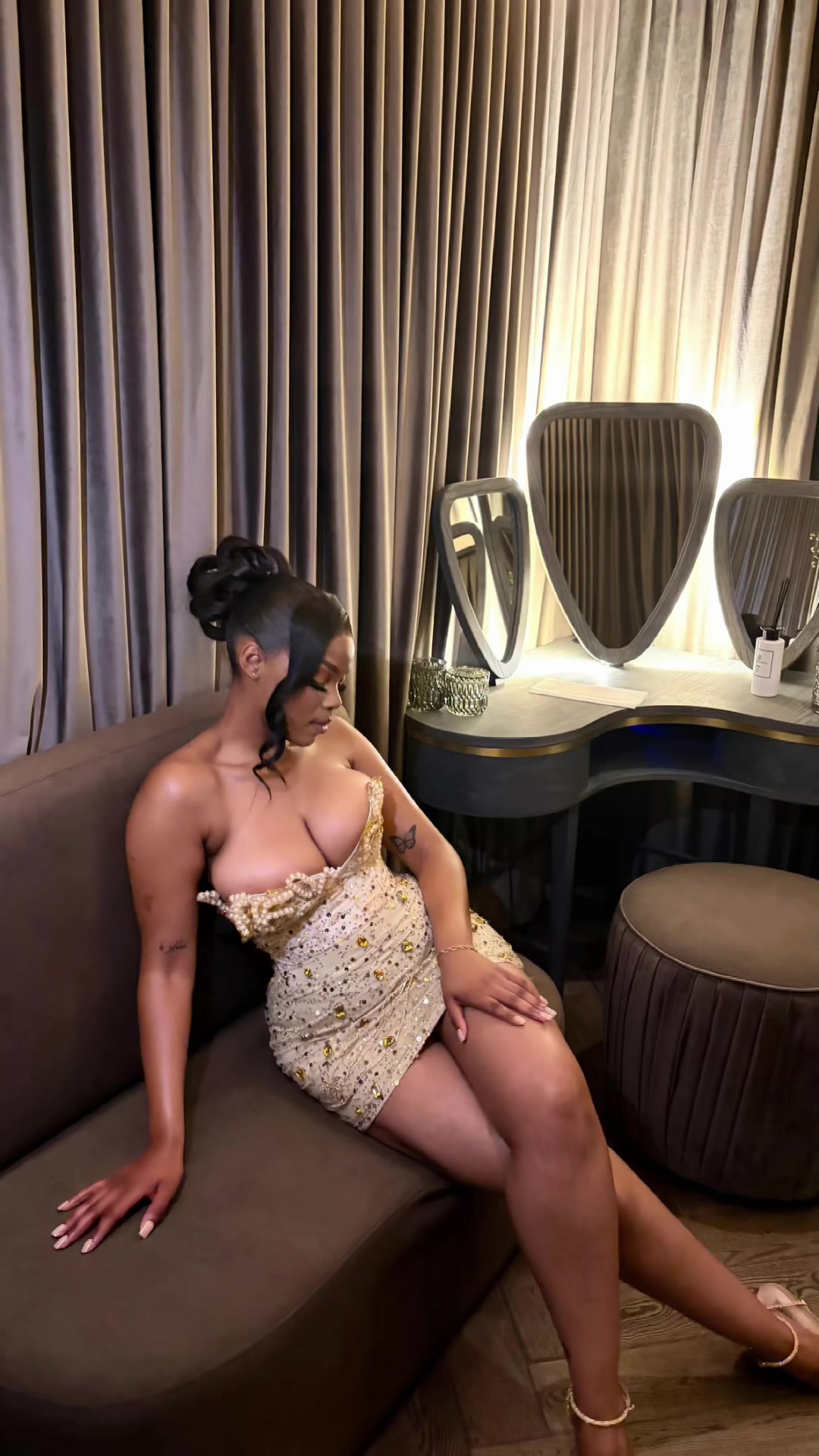 @dresswithme_sm