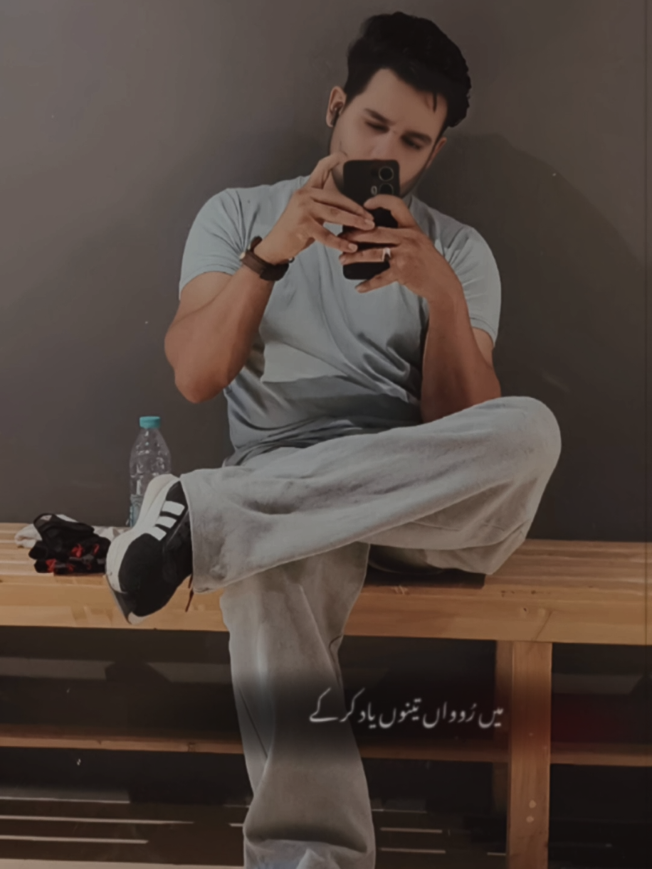 @A R S L A N بٹ 🧳