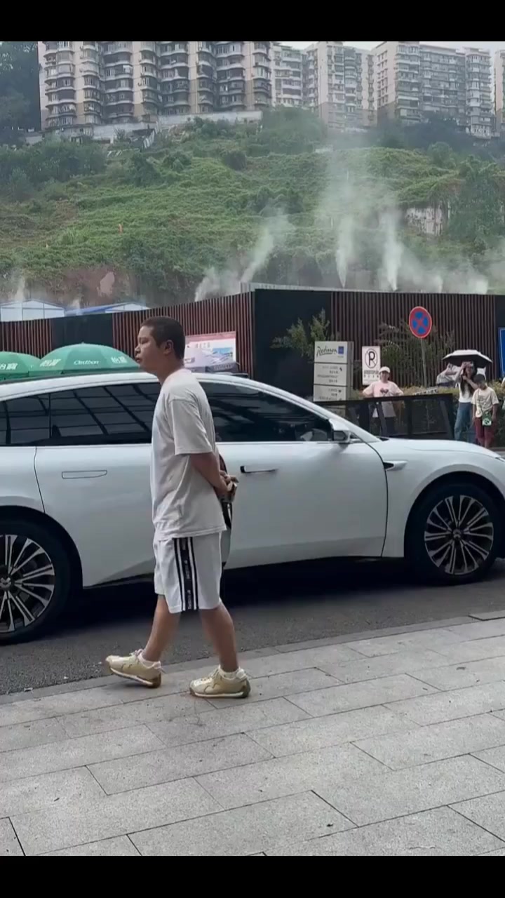 @Zhienhan