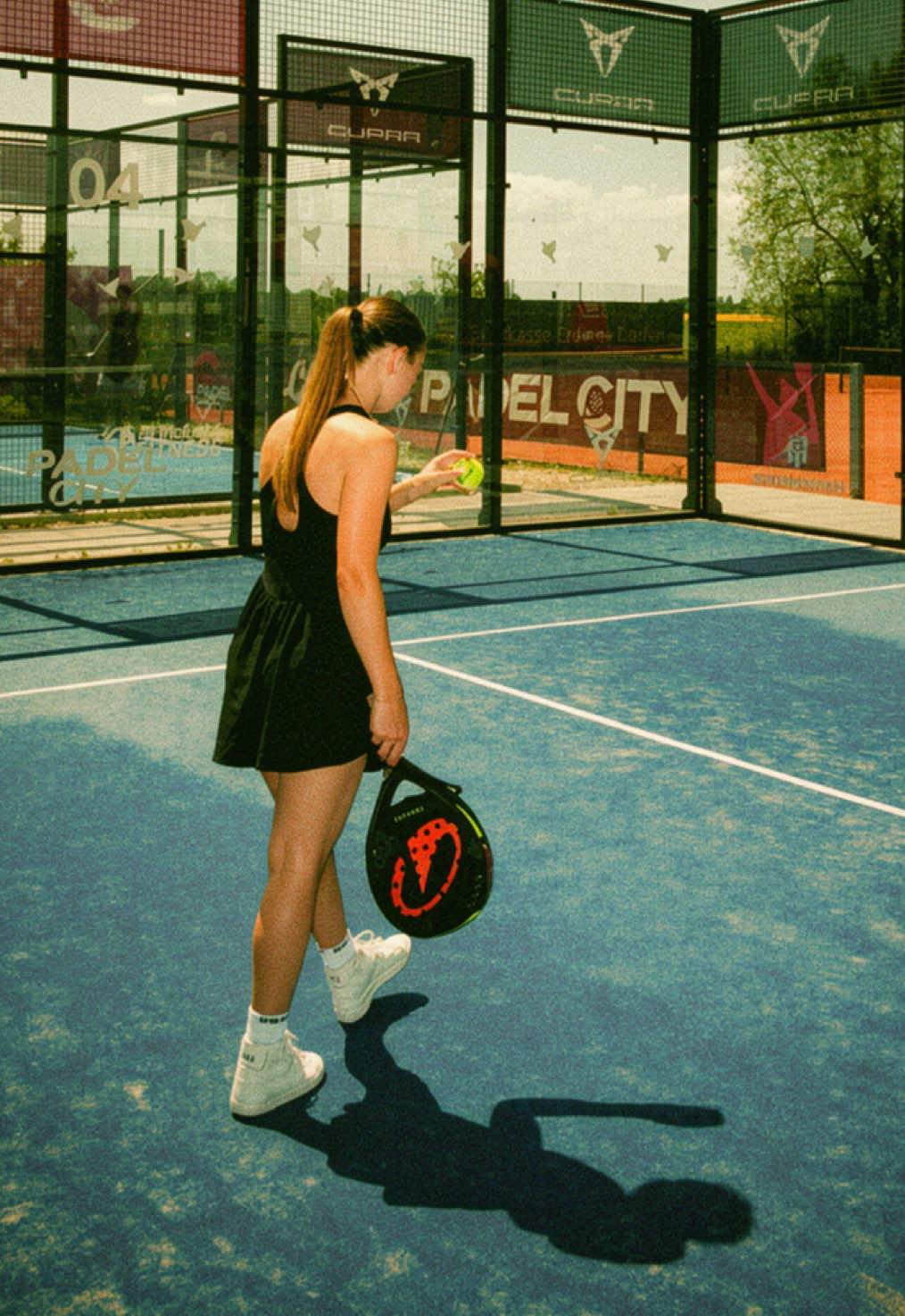 @elenaxlat