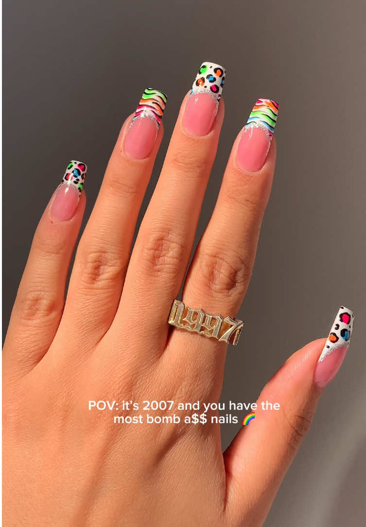 @denasnails ☆