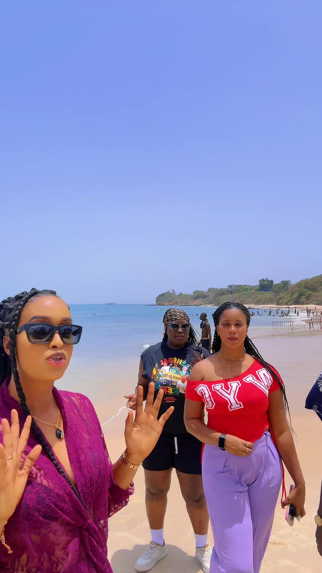 @Miss Gor&eacute;e 🏝️📍