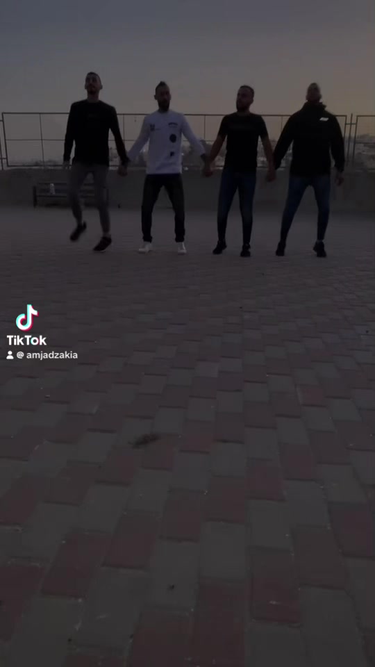 @๐
a m j a d z a k i a๐