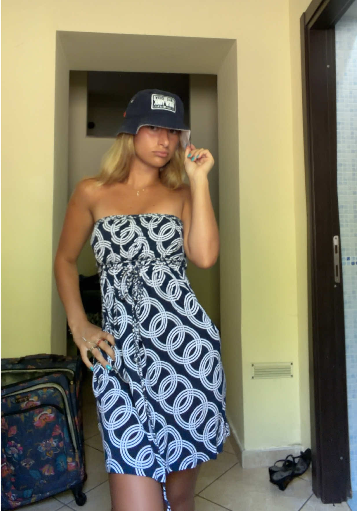 @urhotnonnaa