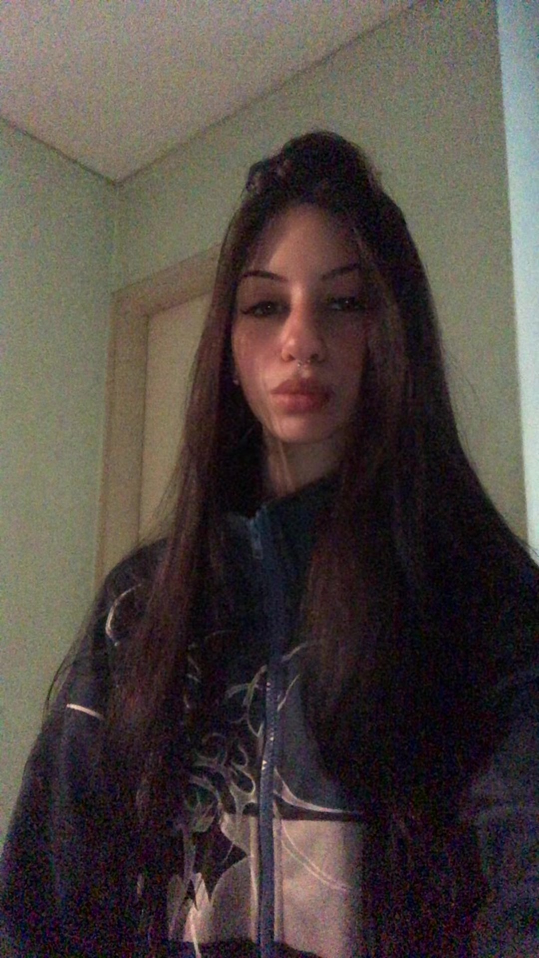 @𝒿