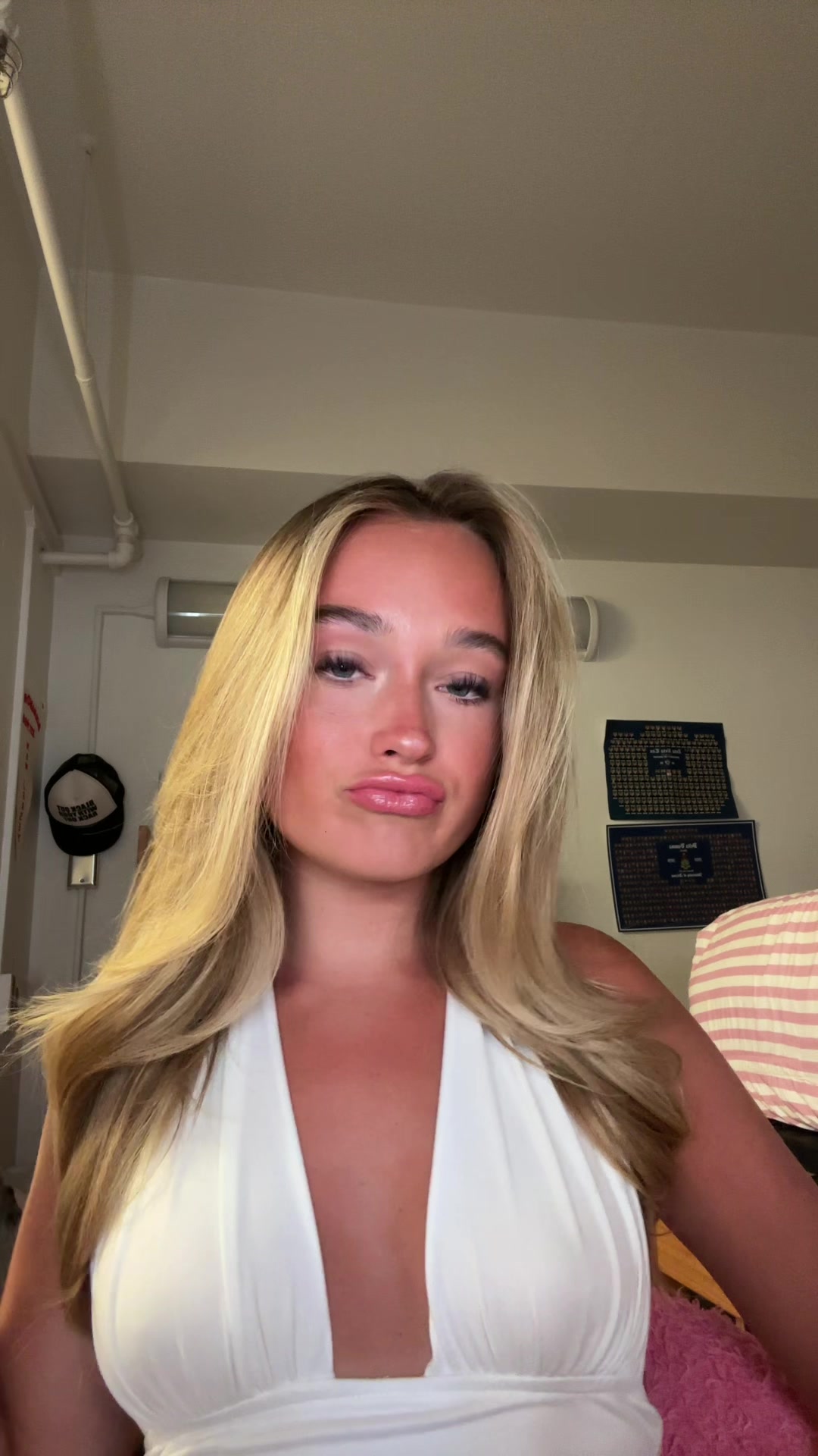 @carlyholda