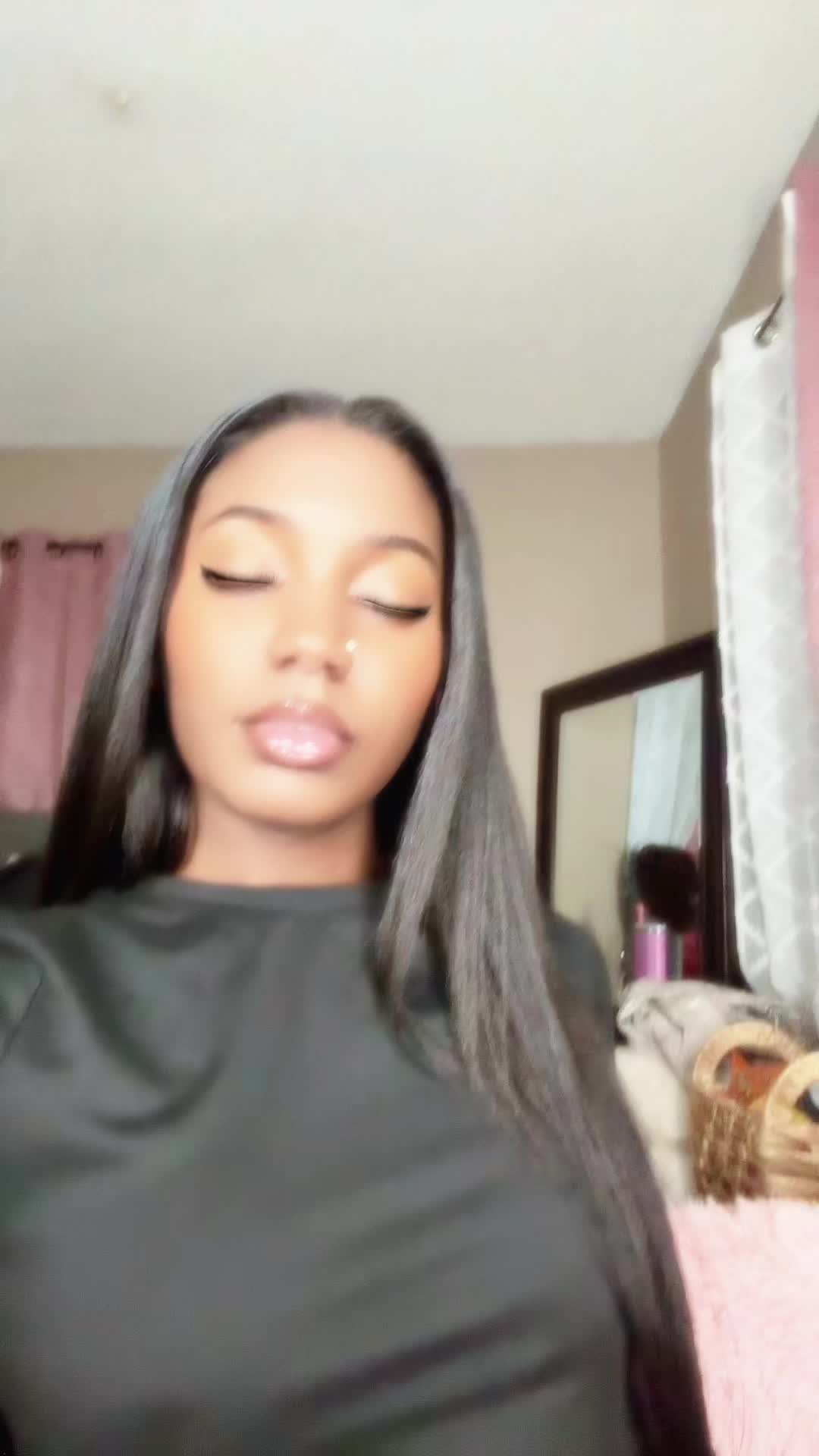 @pinknylah