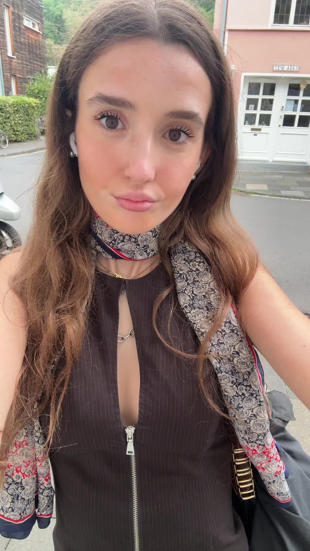 @-Anna