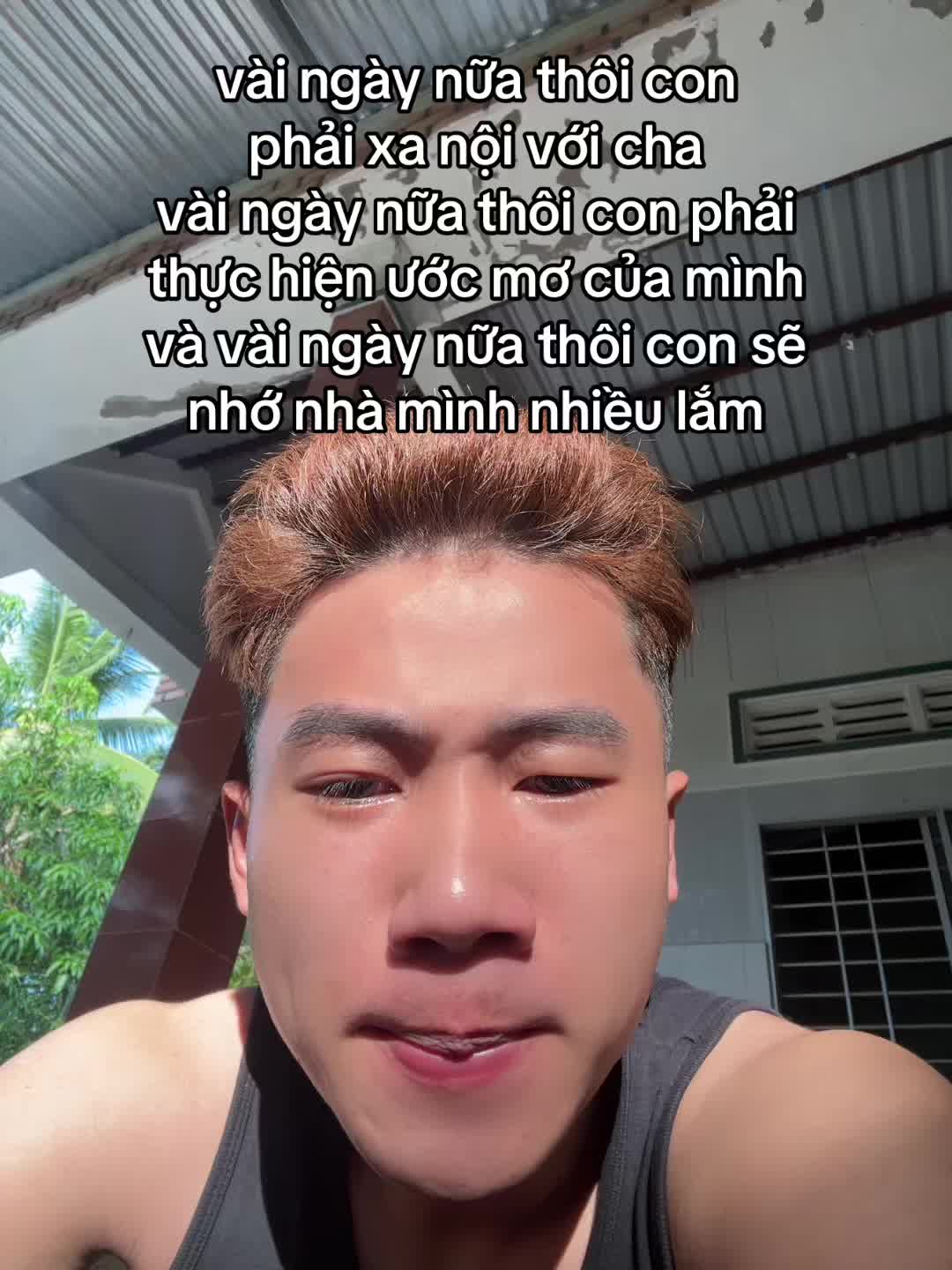 @đứa trẻ kh&ocirc;ng c&oacute; mẹ