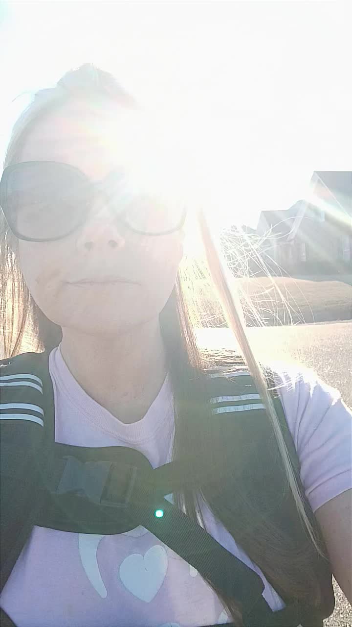@hollyedot