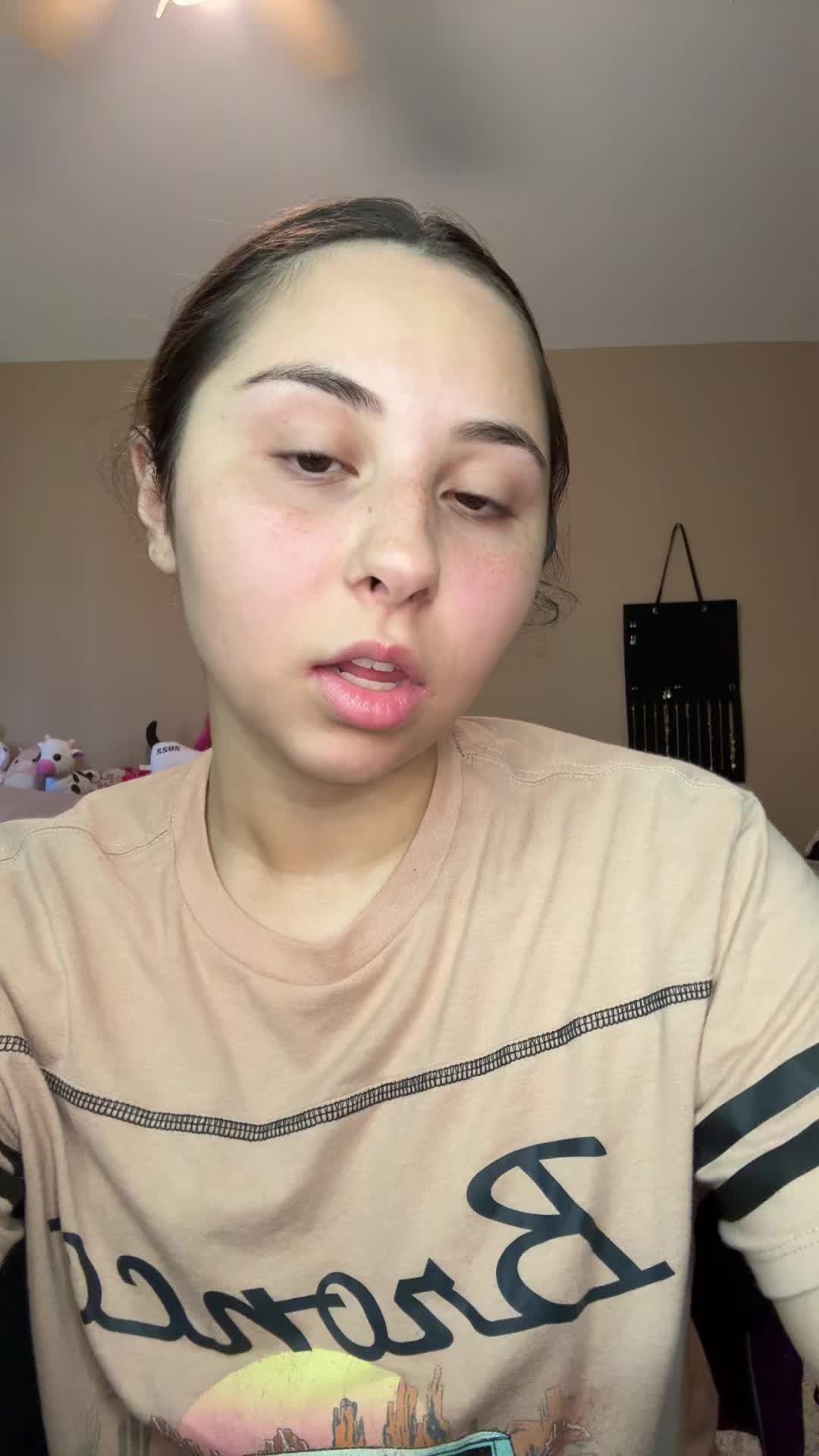 @Aria ツ🎗️