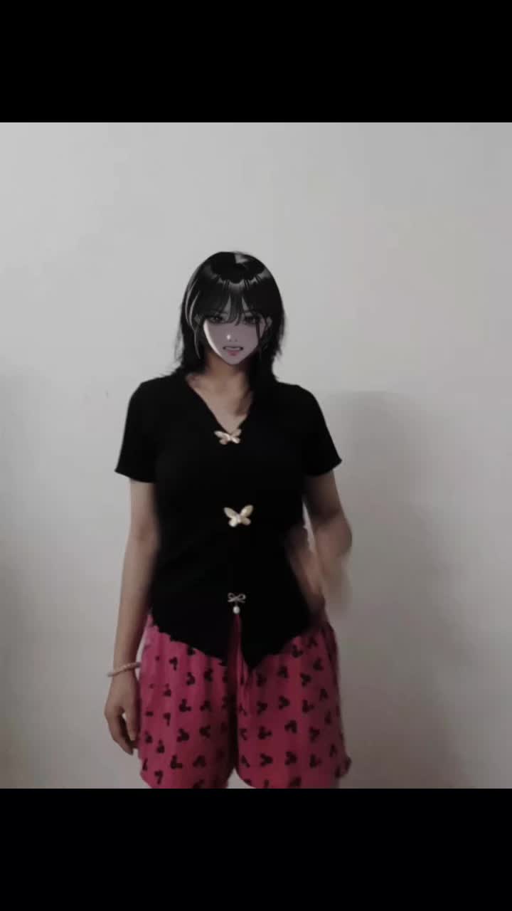 @c&ocirc; b&eacute; ngoan hiền 😈