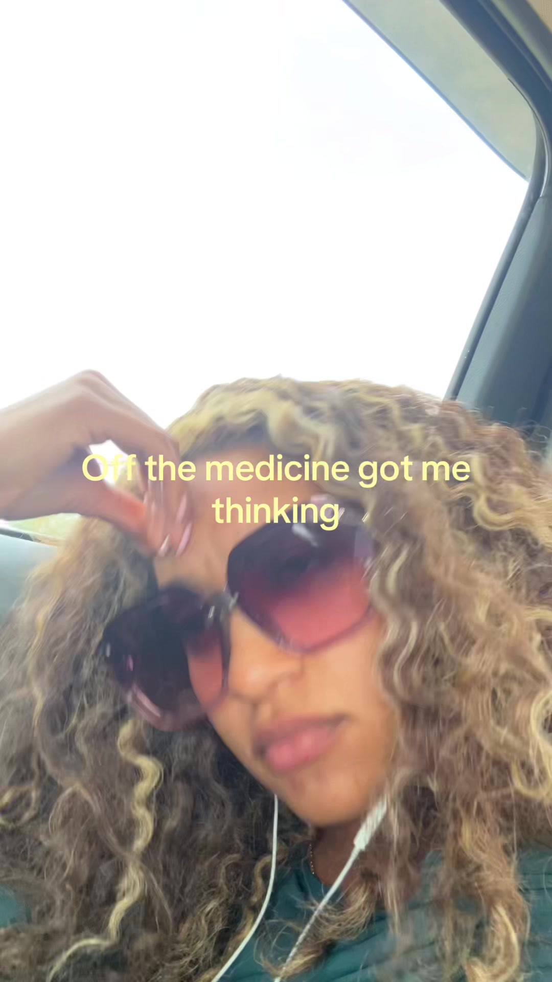 @3l3ni3