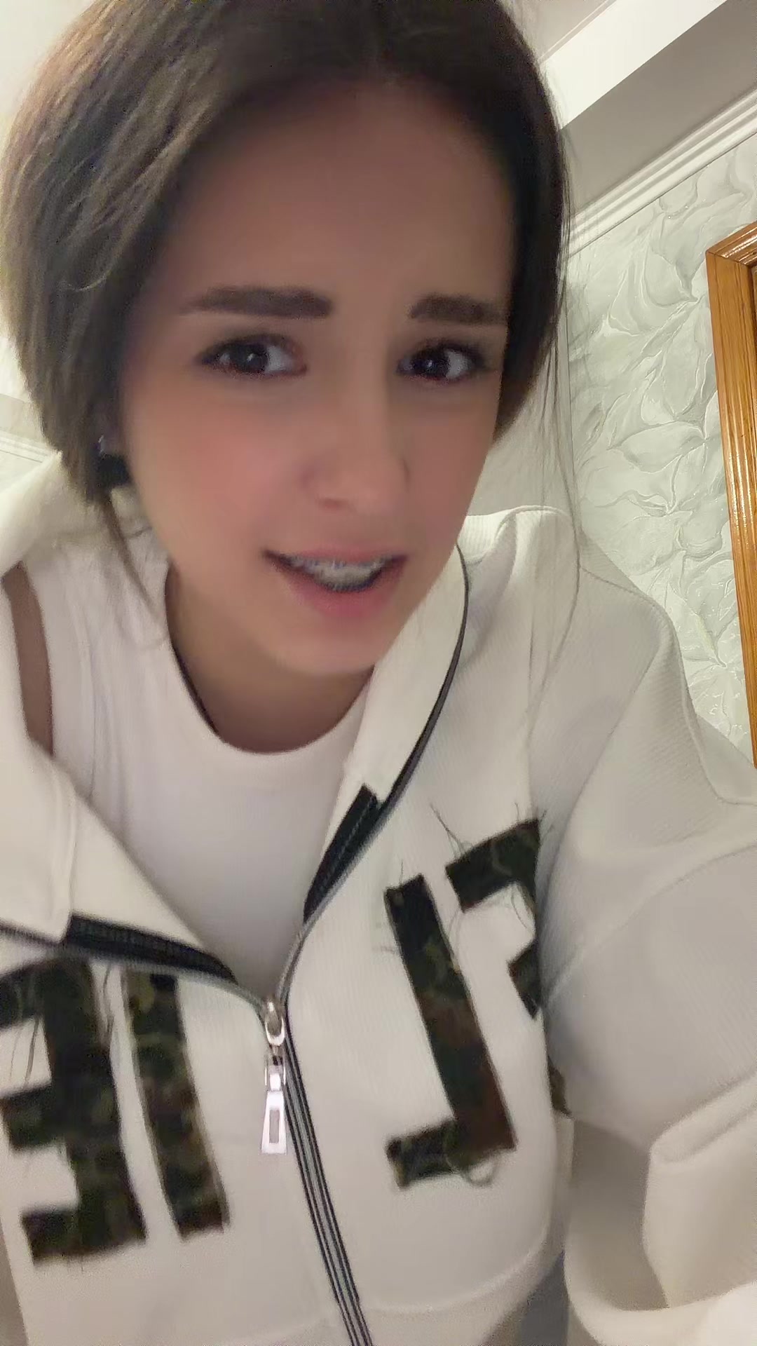@uuhvfhn