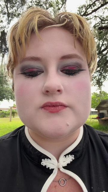 @myprettygothjourney