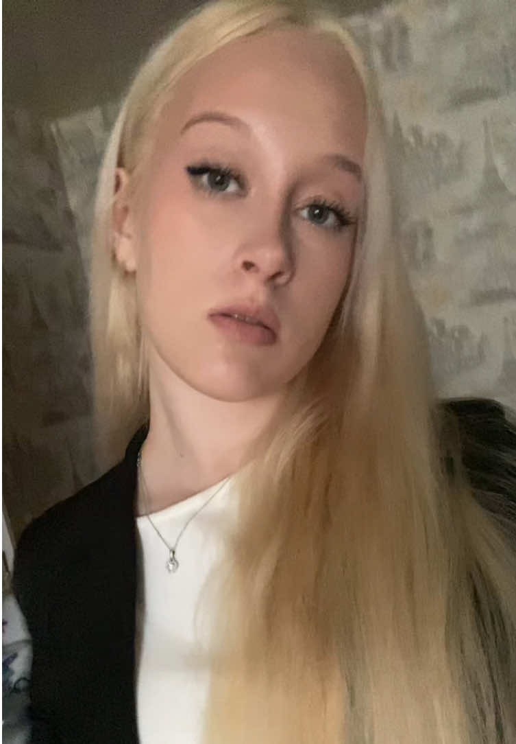 @krissweq