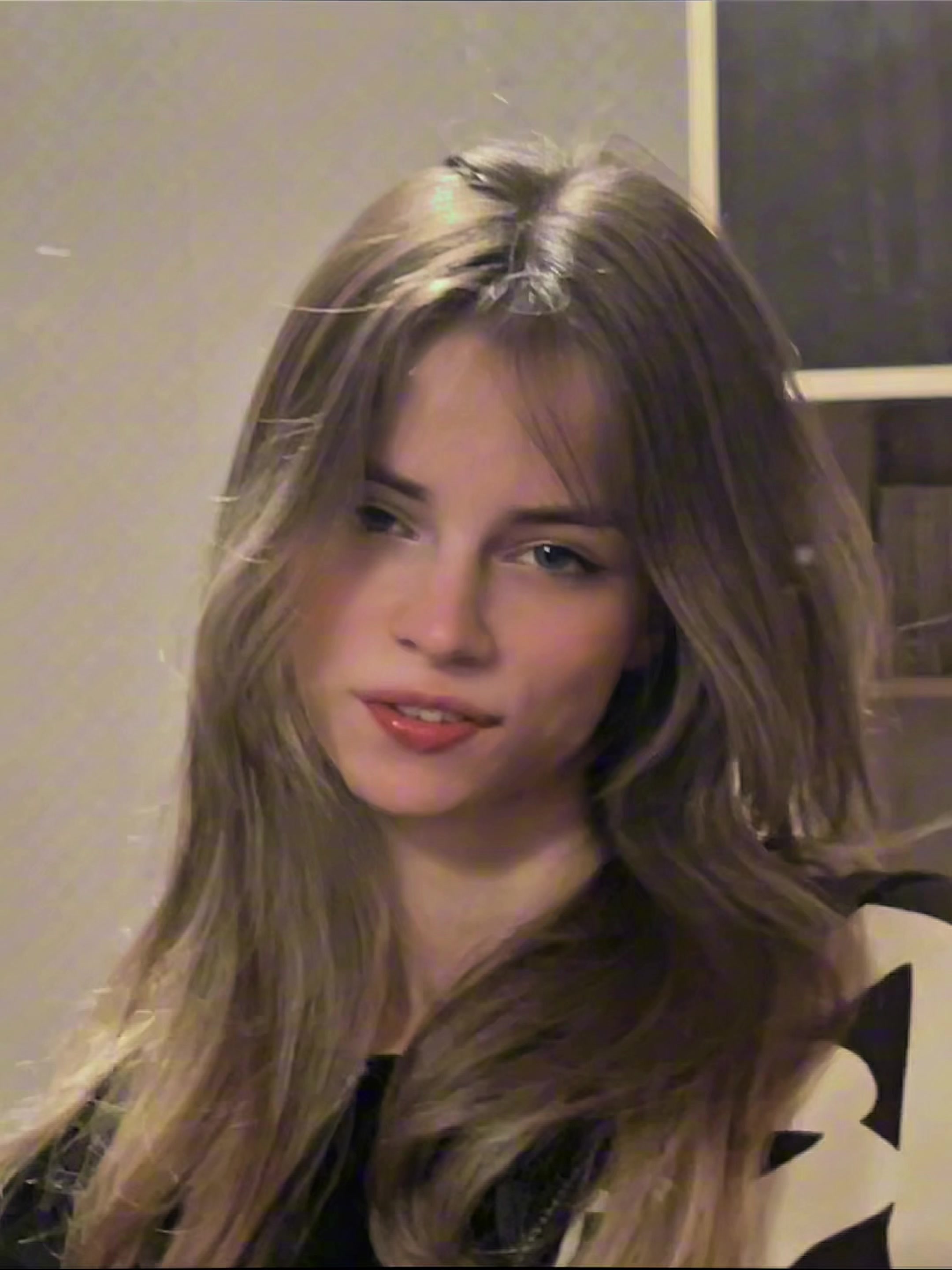 @Daria🌙