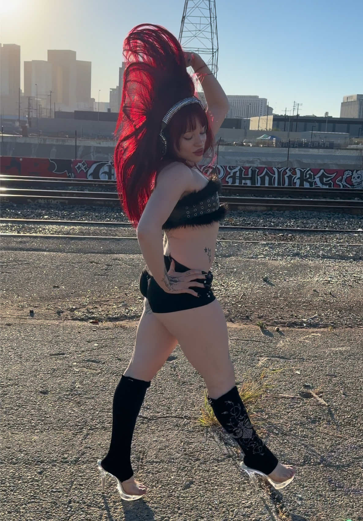 @CHLOSTAR
